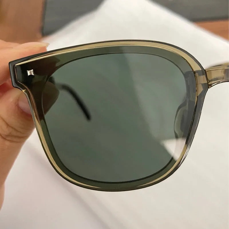 Classic Vintage Women's Oval Sunglasses